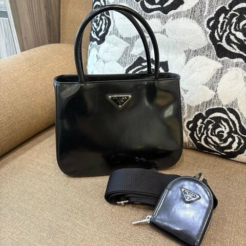 PRADA 三角標誌亮面皮革二合一手提包