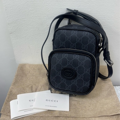 GUCCI黑滿版防刮手機相機包
