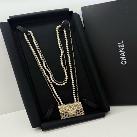 CHANEL 香奈兒春季新款珍珠金屬盒小挎包 附件 盒