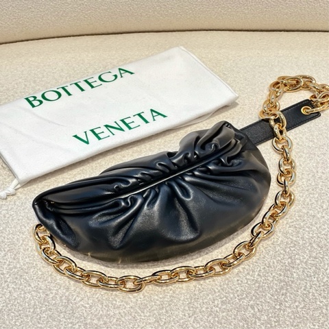 Bottega Veneta 葆蝶家 黑色鏈條雲朵包 可斜挎 腰包 胸包 腋下包