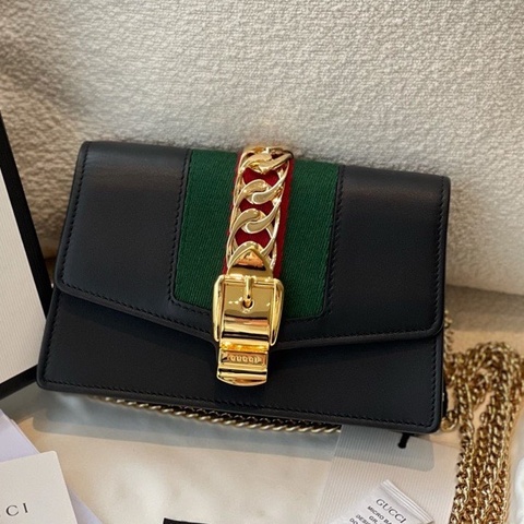 未使用 Gucci古馳Sylvie黑金塞爾維亞超迷你鏈條包 附件 塵袋
