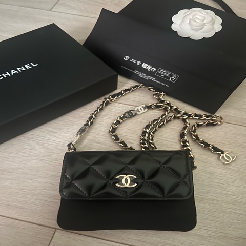 🖤 CHANEL 黑白雙色 CC Logo 腰鏈包｜少見特別款