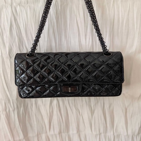 CHANEL香奈兒 小號2.55黑色漆皮材質黑色五金鍊條包