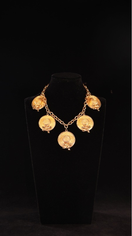 Chanel 素金草帽吊坠chocker短项链