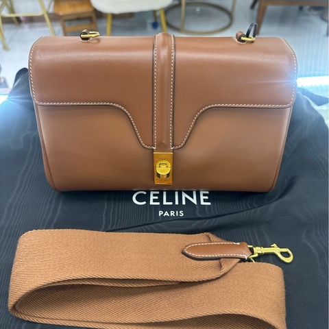 CELINE賽琳棕色單肩包 附件：肩帶 塵袋。