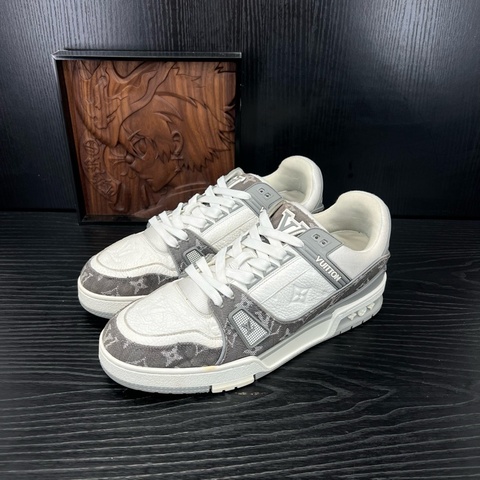 Louis Vuitton路易威登 trainer 灰白牛仔 41碼