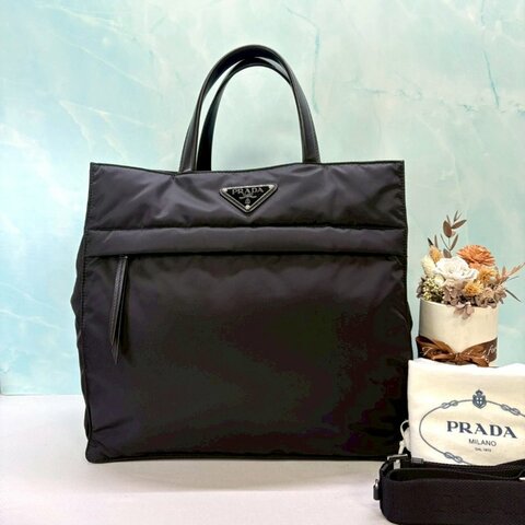 PRADA 黑色尼龍托特包