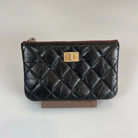 CHANEL 2.55一字拉零錢包黑金保卡款25開