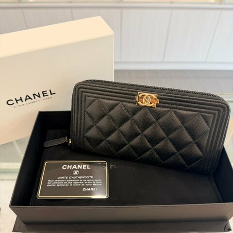 CHANEL Boy 黑荔枝金釦長夾