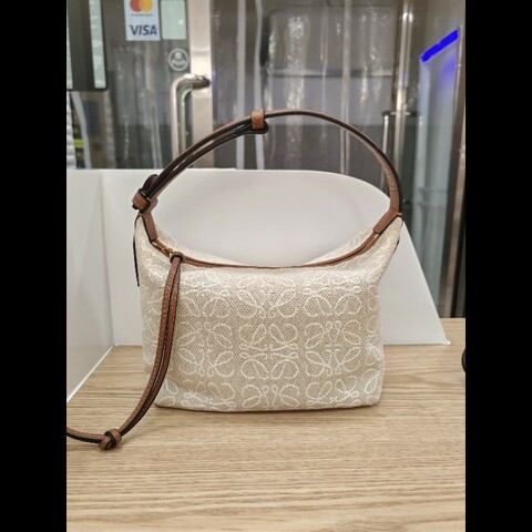Loewe Cubi 米白