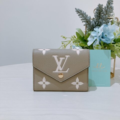 TK2094	Louis Vuitton 路易威登信封形三摺銀包 Victorine Wallet Monogram Empreinte Leather Dove / Cream x GHW #NFC
