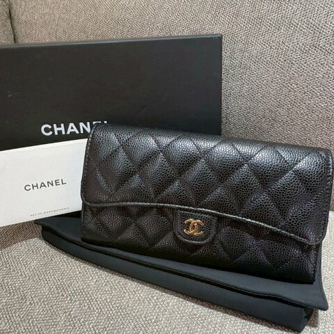 CHANEL 荔枝牛皮黑金翻蓋長夾