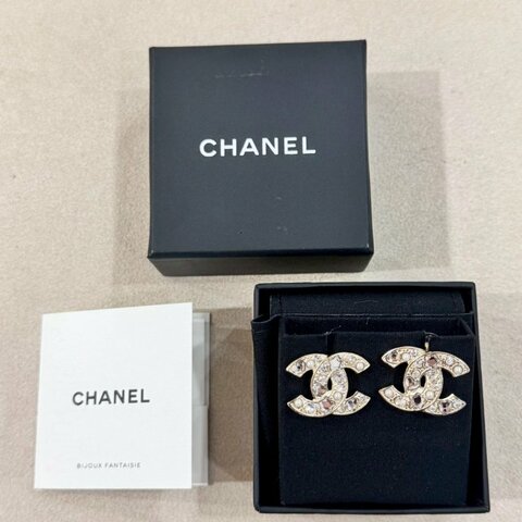 CHANEL 金色雙C水鑽耳環