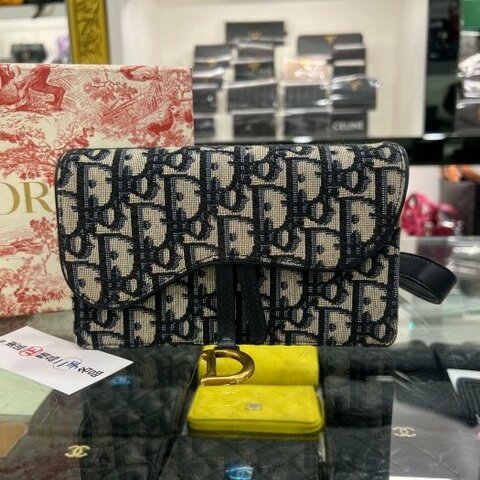 東區正精品㊣DIOR 藍色老花帆布金釦金鍊釦式翻蓋馬鞍胸口包腰包 RZ6519