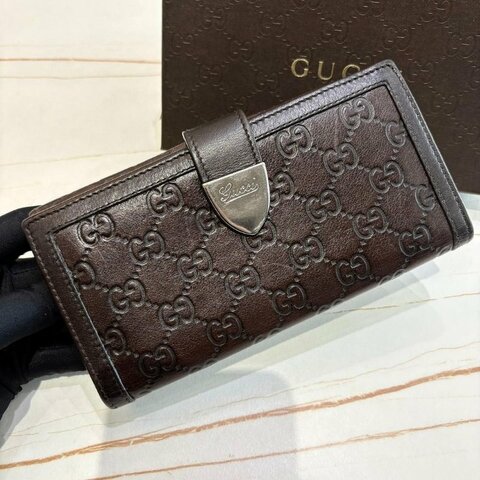 GUCCI GG 牛皮咖色壓紋長夾