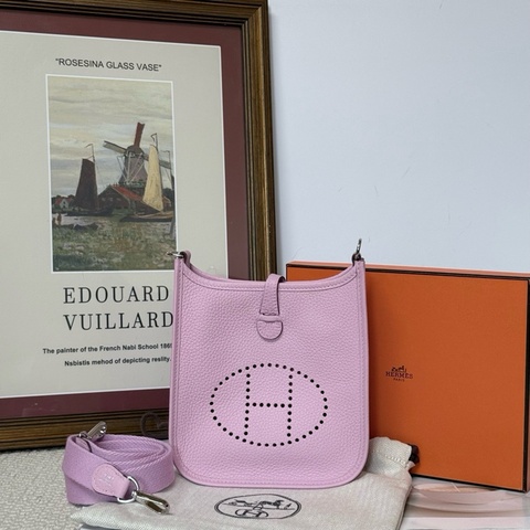 Hermes 愛馬仕mini evelyne 錦葵紫斜背包 銀扣
