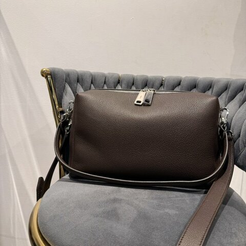 Fendi Lui 巧克力棕中型皮革斜背包 僅購買2個月!