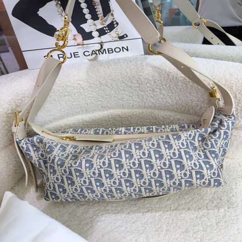 99新迪奥/Dior 小号 D-Journey 老花M2416UDFD_M925    蓝色酒椰草格纹布 Oblique 印花和浅饼干色光滑牛皮革