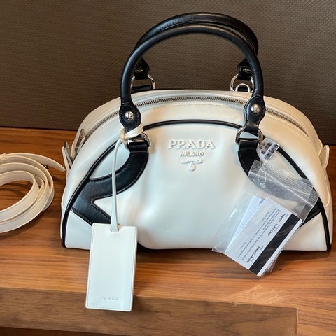Prada bowling秀款保齡球包 黑白熊貓色