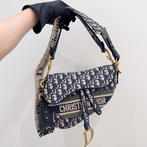 Dior迪奧 Saddle系列牛仔藍老花金扣字母刺繡款馬鞍包中號 21年編碼