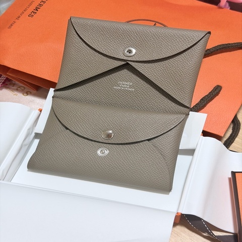 2026 最新G刻 HERMES Calvi Duo 卡片夾/零錢包 大象灰