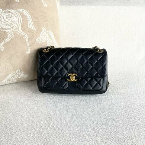 Chanel 黑金雙口袋CF口蓋包 芯片款 羊皮 23*16*5 98新配件塵袋