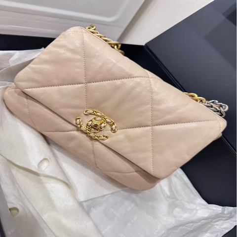 Chanel19 奶茶色