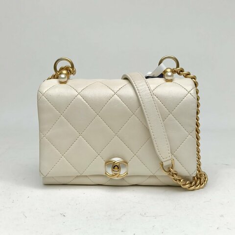 CHANEL 白色牛皮28開金扣珍珠方胖子鏈條包肩背包