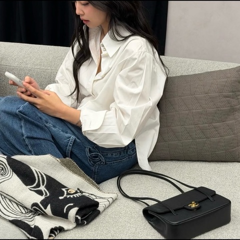 Chanel香奈兒 黑金全皮Preppy Coco迷你腋下包單肩包