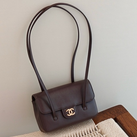 Chanel香奈兒 烏木棕色全皮Preppy Coco腋下包單肩包