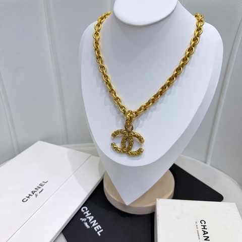 CHANEL 經典復古熔岩鏈條CC項鏈 IA592