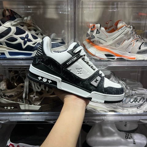 Lv trainer 黑牛仔Eu41