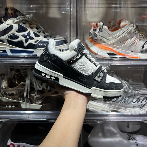 Lv trainer 黑牛仔Eu38