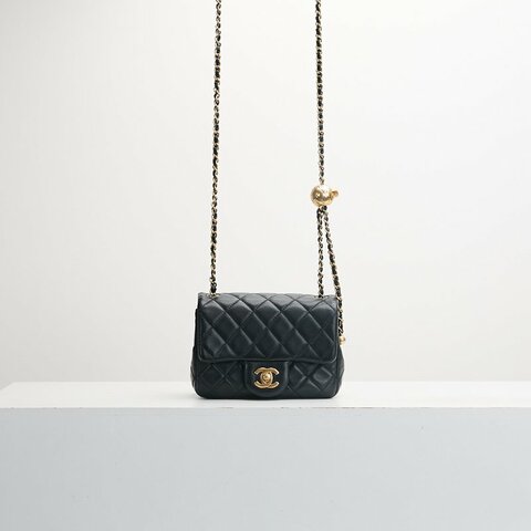 Chanel 金球方胖/黑金