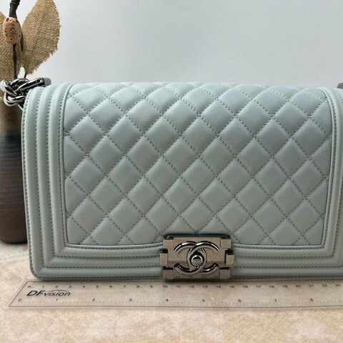 Chanel Le Boy 單肩包