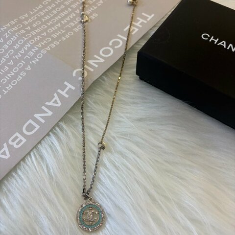 CHANEL 金銀雙色圓形拚藍水鑽造型項鍊