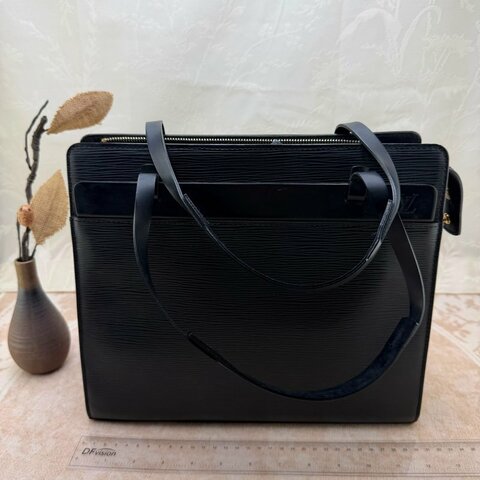 Louis Vuitton Croisette PM 水波紋通勤托特包