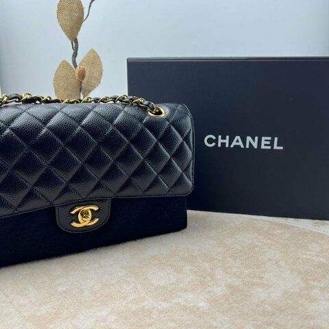 Chanel Classic Flap 中號黑金牛菱格包