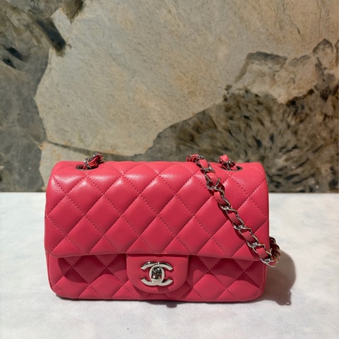 Chanel 桃粉銀釦COCO側背包
