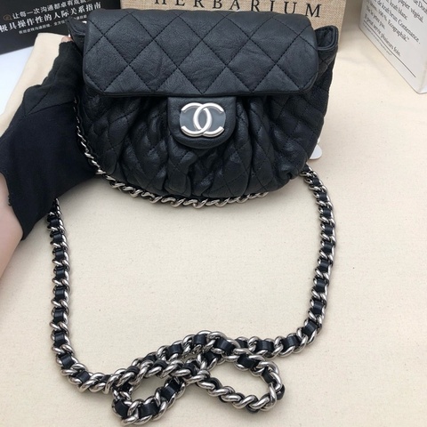 Chanel 香奈兒 滾邊南瓜包斜背包 小號 黑色 皮穿鏈條