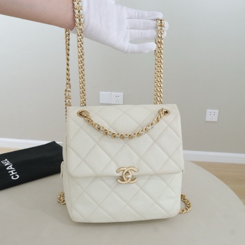 Chanel 香奈兒 22P ADO復古金扣 菱格背包雙肩包，白色荔枝紋牛皮，芯片款
