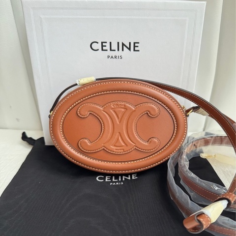 99新赛琳celine焦糖色凱旋門豬鼻子月餅包單肩斜挎包