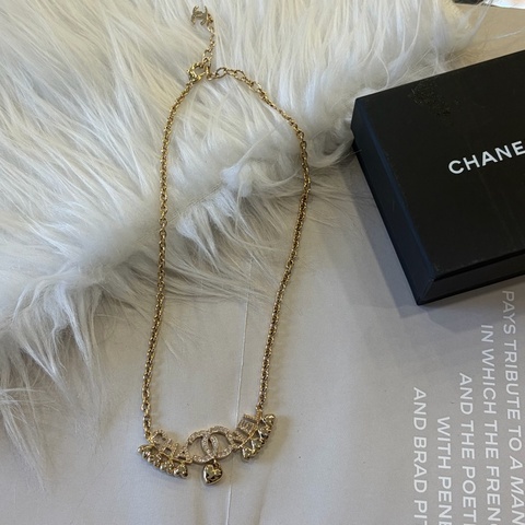 CHANEL 雙C水鑽字母愛心項鏈