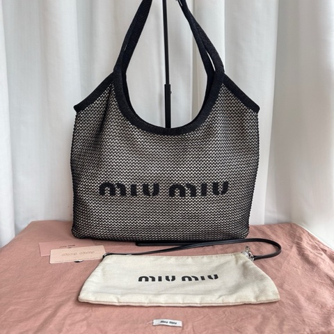 繆繆 MiuMiu黑色網編織格亞麻托特包手提單肩包