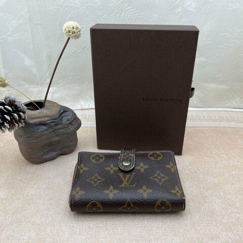 LV 老花中款按扣短款錢包