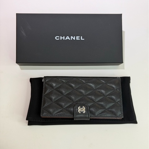 CHANEL｜經典款護照套