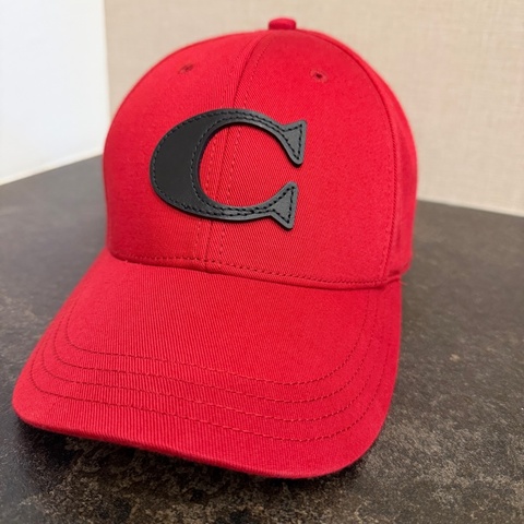 COACH紅色棒球帽