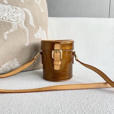 【威選精品】🤎 Louis Vuitton 漆皮 Monogram Vernis 水桶包｜復古金棕色・經典小巧收藏款