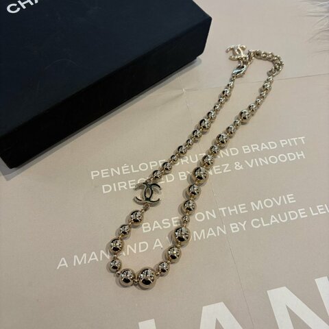 CHANEL 金色串珠頸鍊