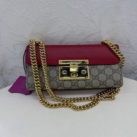 這款 Gucci Padlock